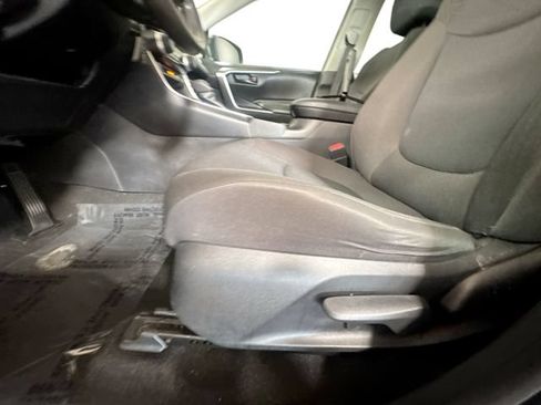 Used 2024 Toyota RAV4 LE FWD image 15