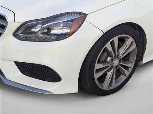 Used 2014 Mercedes-Benz E 350 Sedan image 4