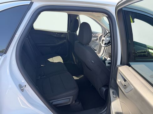 Used 2024 Ford Escape Active AWD/4WD image 30