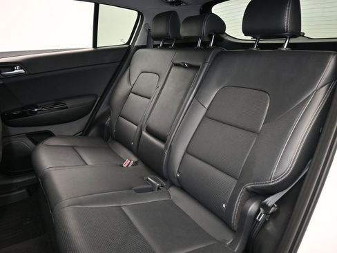 Used 2021 Kia Sportage EX w/ EX Technology Package image 36