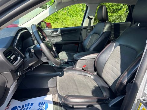 Used 2022 Ford Escape SEL w/ SEL Stealth AWD Package image 13