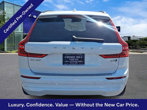 Certified 2023 Volvo XC60 B5 Core w/ Climate Package AWD/4WD image 6