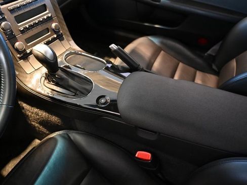 Used 2010 Chevrolet Corvette Grand Sport image 9