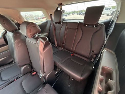 Used 2026 Kia Carnival FWD image 25