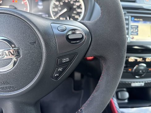 Used 2018 Nissan Sentra NISMO FWD image 17