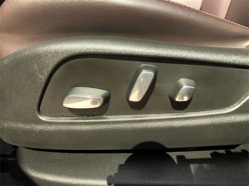 Certified 2020 Cadillac XT6 Premium Luxury image 20