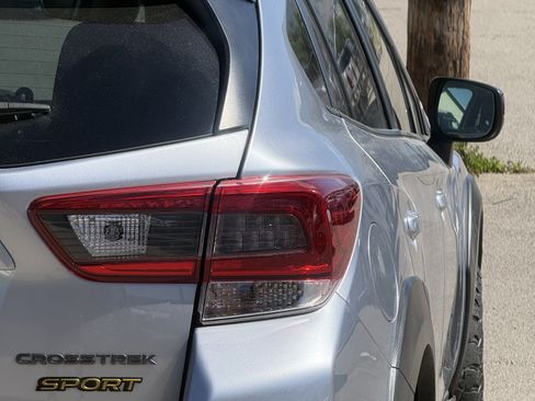 Used 2021 Subaru Crosstrek 2.5i Sport w/ Moonroof Package AWD/4WD image 21