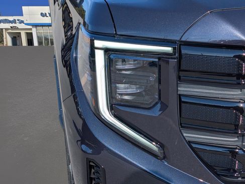 New 2026 GMC Sierra 1500 Elevation w/ Elevation Premium Package image 4