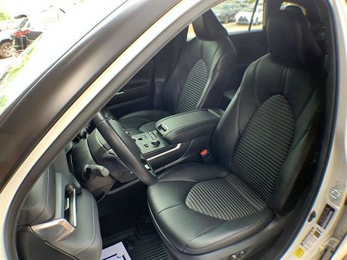Used 2021 Toyota Highlander XSE AWD/4WD image 11