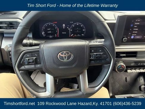 Used 2026 Toyota Tacoma TRD Off-Road AWD/4WD image 15