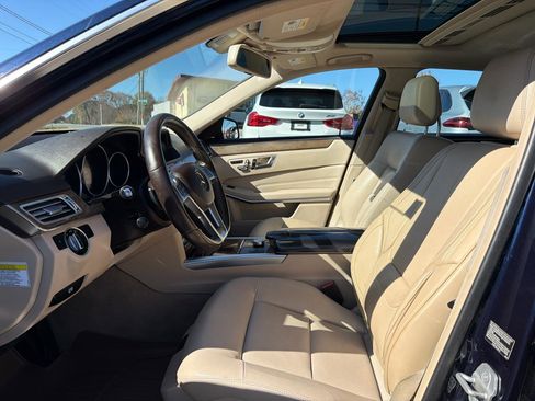 Used 2014 Mercedes-Benz E 350 4MATIC Sedan image 17