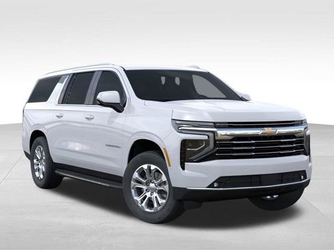 New 2026 Chevrolet Suburban LT w/ Comfort Package image 7