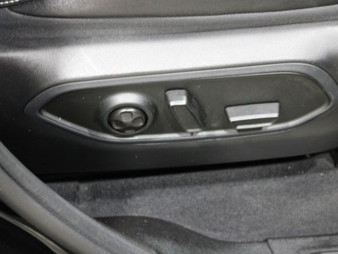 Used 2023 Jeep Grand Cherokee L Limited w/ Black Appearance Package AWD/4WD image 26