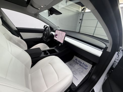 Used 2021 Tesla Model 3 Standard Range Plus RWD image 14