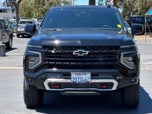 Used 2026 Chevrolet Suburban Z71 w/ Comfort Package AWD/4WD image 8