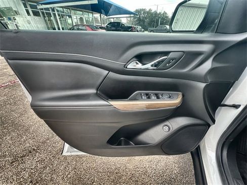 Certified 2023 GMC Acadia SLE w/ Driver Convenience Package image 21