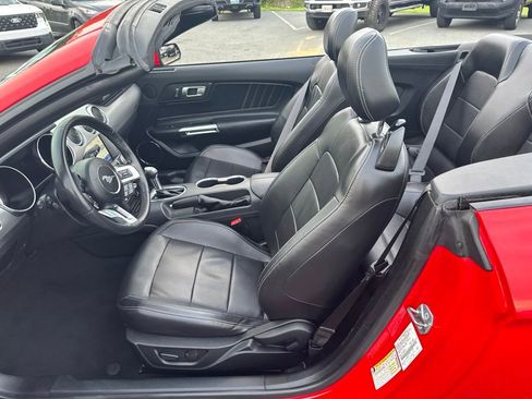 Used 2022 Ford Mustang Premium RWD image 14