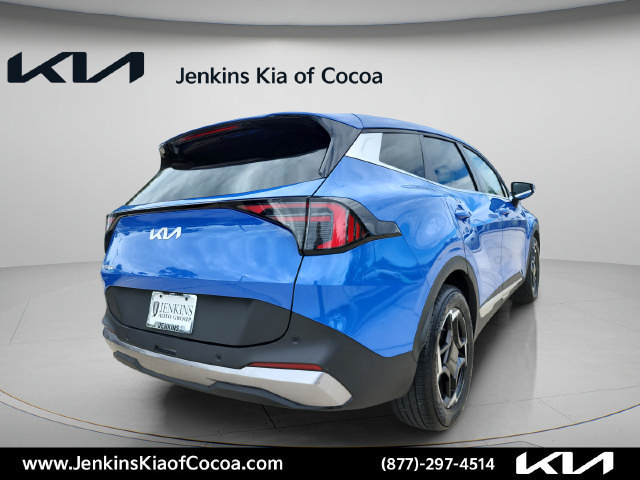 Certified 2026 Kia Sportage EX FWD image 5
