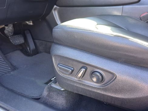 Used 2024 Toyota Grand Highlander XLE image 11