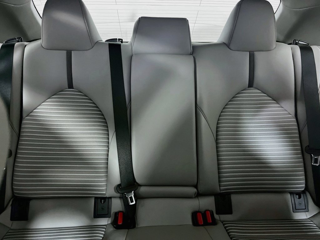 Used 2024 Toyota Camry SE FWD image 28