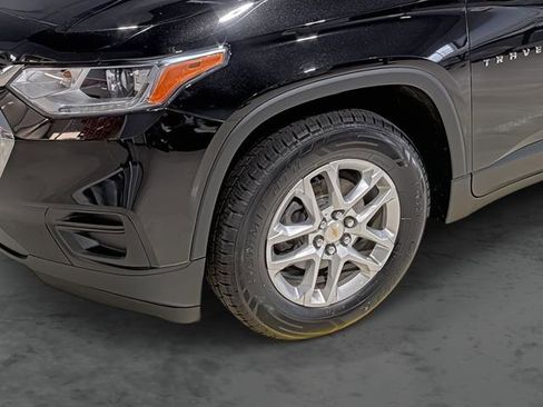 Used 2020 Chevrolet Traverse LS w/ LPO, Floor Liner Package AWD/4WD image 9