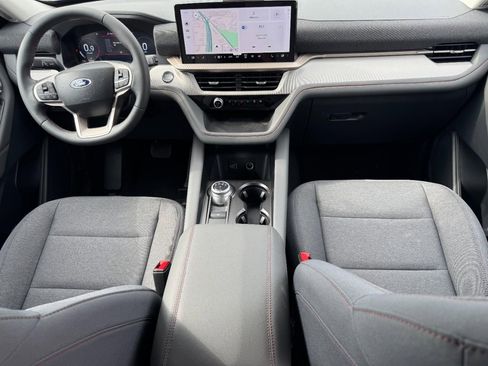 New 2026 Ford Explorer Active image 8