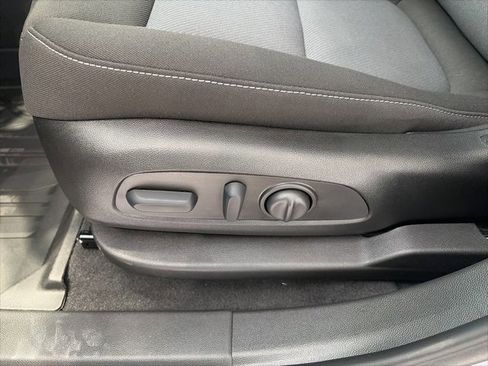 New 2025 Chevrolet Blazer LT w/ Convenience Package image 11