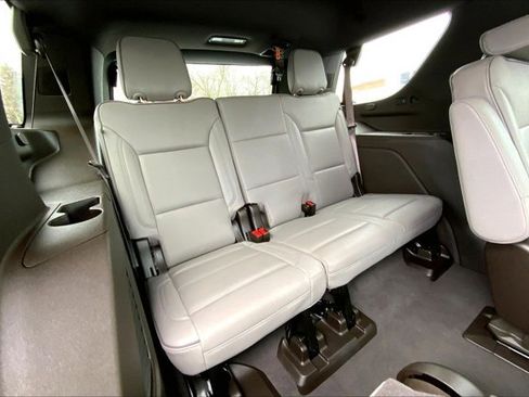 Used 2025 GMC Yukon Elevation image 27