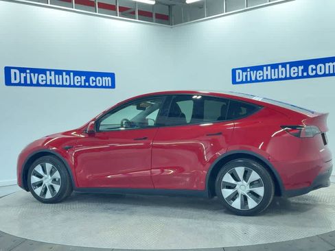 Used 2022 Tesla Model Y Long Range image 8