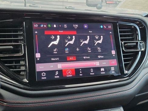 Used 2023 Dodge Durango GT RWD image 25