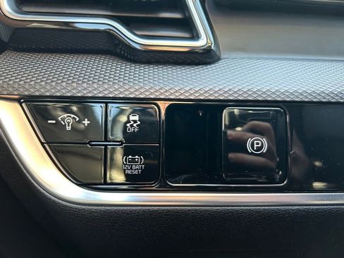 Certified 2024 Kia Sportage LX image 16