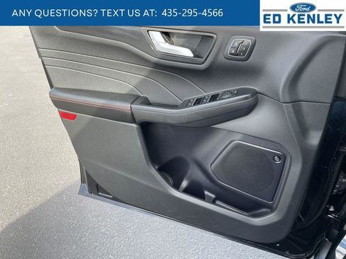Used 2024 Ford Escape ST-Line Select w/ Tech Pack #2 image 22