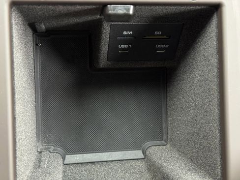 Used 2023 Porsche Macan image 33