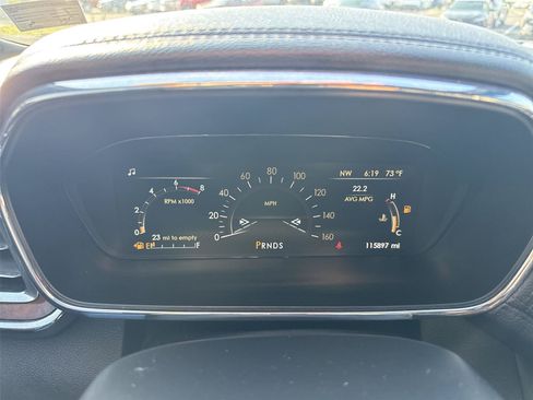 Used 2019 Lincoln Continental Select w/ Continental Climate Package AWD/4WD image 30