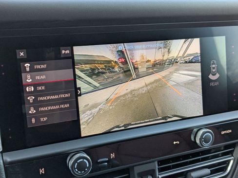 New 2026 Porsche Macan image 19