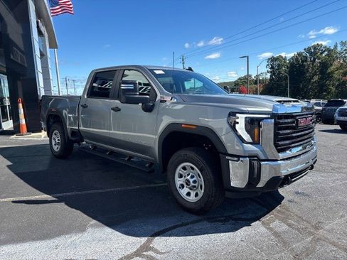 New 2026 GMC Sierra 2500 Pro image 4