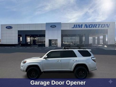 Used 2023 Toyota 4Runner TRD Off-Road Premium w/ Moonroof Package AWD/4WD image 8