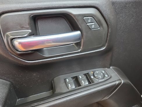 Used 2022 GMC Sierra 1500 Pro w/ Convenience Package image 24