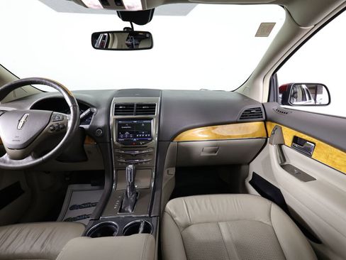 Used 2014 Lincoln MKX AWD w/ Equipment Group 102A image 30