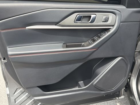 Used 2025 Ford Explorer ST-Line w/ Premium Package RWD image 12