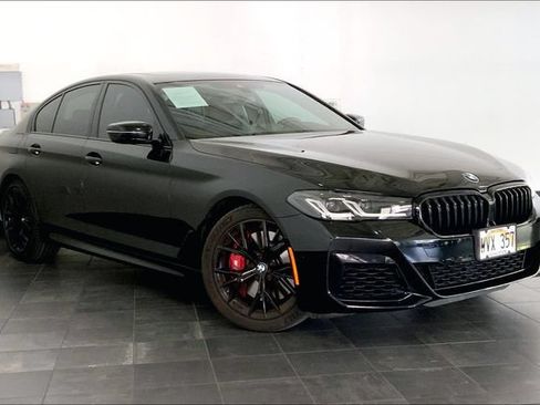 Used 2023 BMW 540i w/ Executive Package RWD image 2