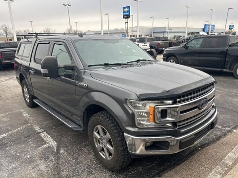 Used 2018 Ford F150 XLT w/ Equipment Group 302A Luxury image 3