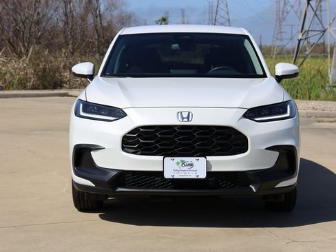 New 2026 Honda HR-V LX image 2
