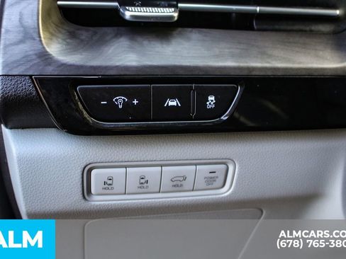 Used 2024 Kia Carnival SX image 28