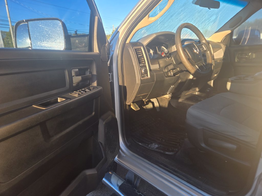 Used 2017 RAM 2500 Tradesman w/ Popular Equipment Group AWD/4WD image 6