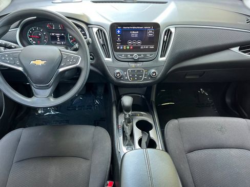 Used 2024 Chevrolet Malibu LT FWD image 14