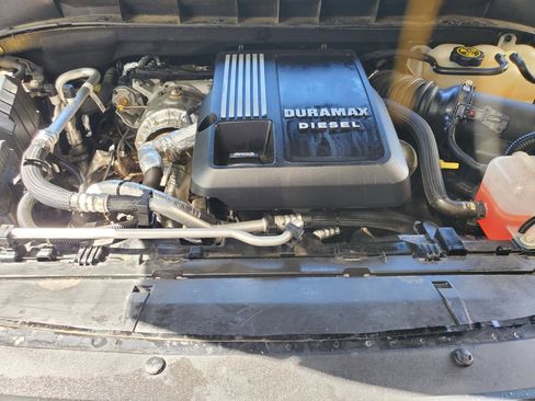 Used 2021 Cadillac Escalade Sport w/ Driver Assist Tech Package AWD/4WD image 26