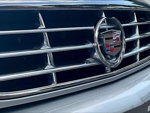 Used 2005 Cadillac De Ville w/ Limited Edition Package FWD image 32