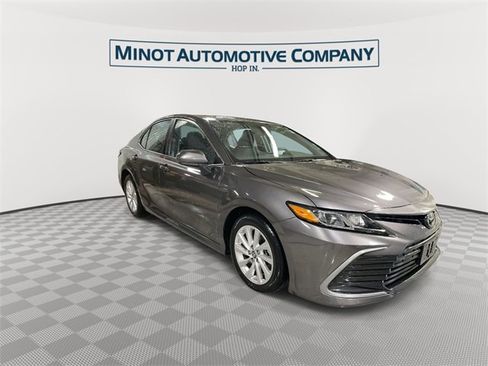 Used 2024 Toyota Camry LE image 2