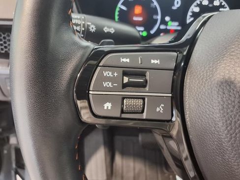 Certified 2025 Honda CR-V Sport Touring image 8